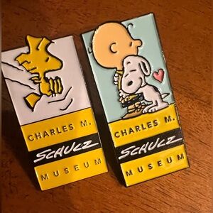 Peanuts Snoopy Charlz M. Schulz Museum Pins Collectibles